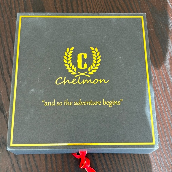 Chelmon Mr. And Mrs. Passport holders, luggage tags, frame, sand keeper nwt - Picture 2 of 6